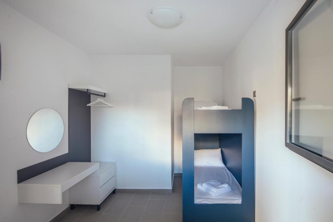 Ermojo Luxury Apartments Metokhion Patriotikon Dış mekan fotoğraf