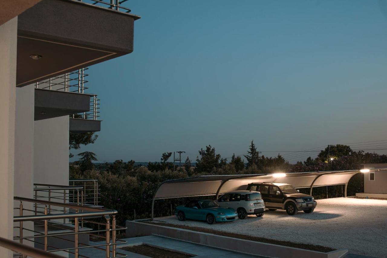 Ermojo Luxury Apartments Metokhion Patriotikon Dış mekan fotoğraf