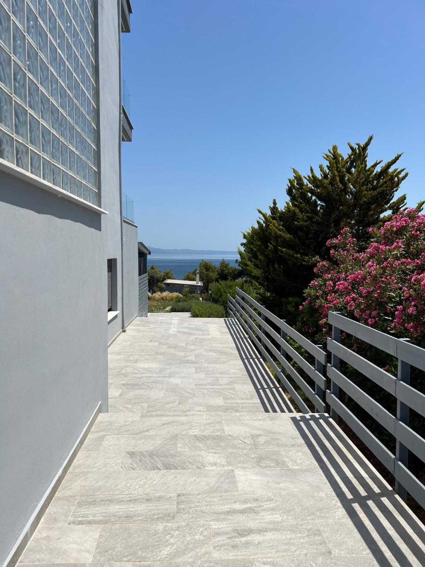 Ermojo Luxury Apartments Metokhion Patriotikon Dış mekan fotoğraf